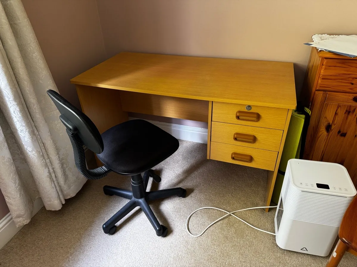 Coffee table x2, office desk & chair,candle holder - Image 3