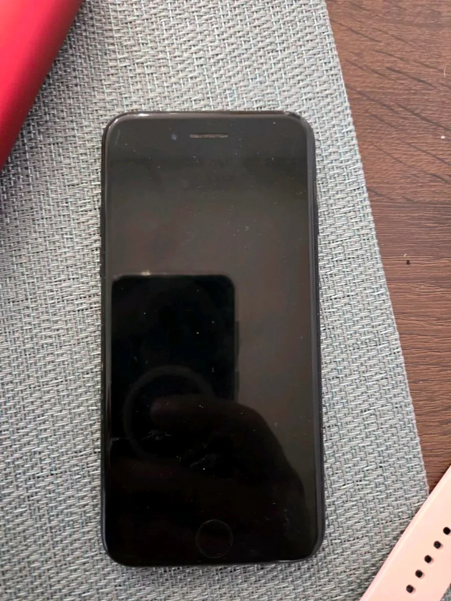 Samsung s20 plus 5g and iphone7 - Image 2