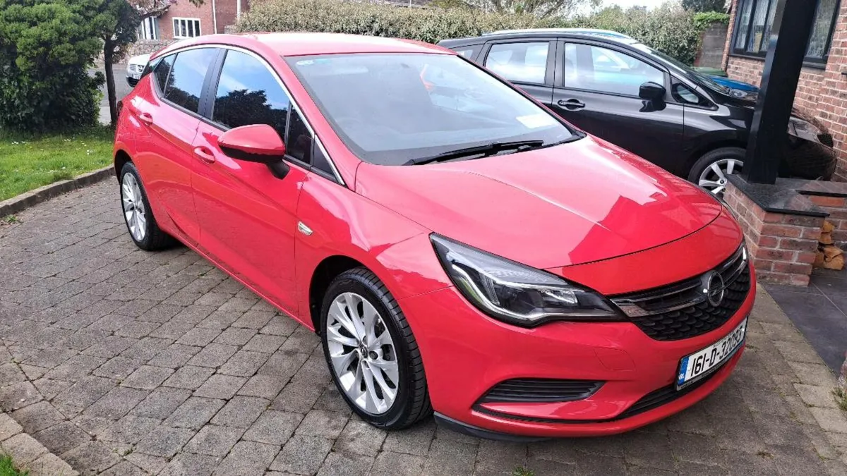 OPEL ASTRA 1.4 PETROL 5DR 2016 ONLY 112000 KLMS - Image 1