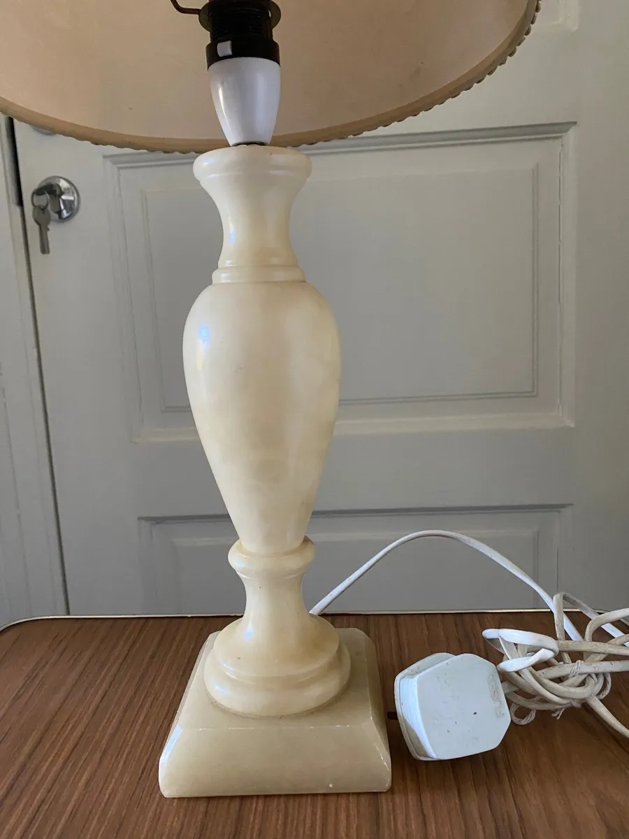Lightning - marble table lamp - Image 1