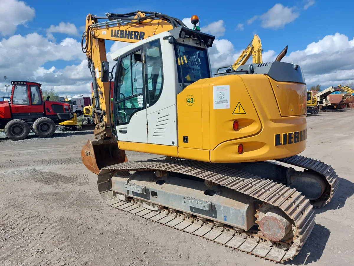 Liebherr 914 Compact - Image 3