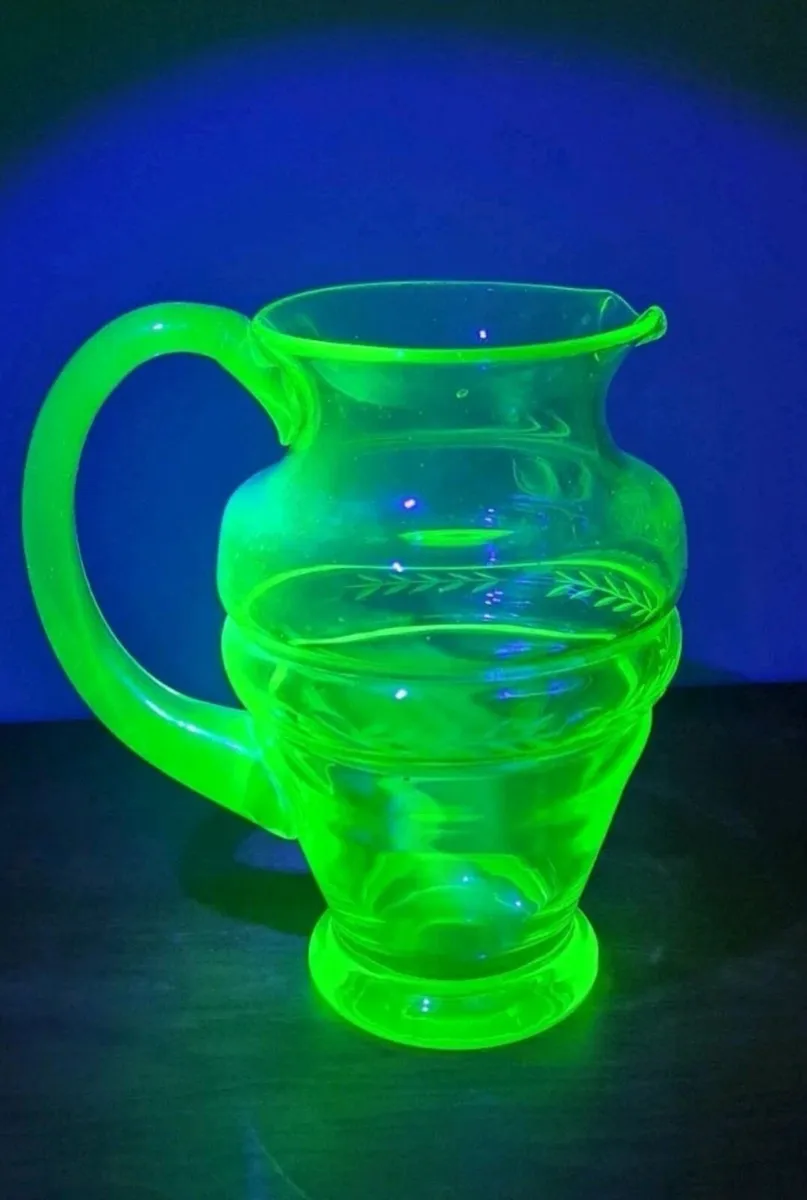Gorgeous large uranium pitcher hand etched - Image 2