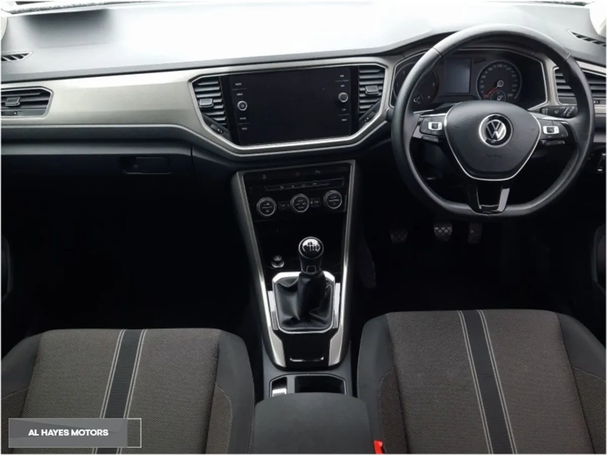 Volkswagen T-Roc  reversing Camera design 2.0 TDI - Image 2