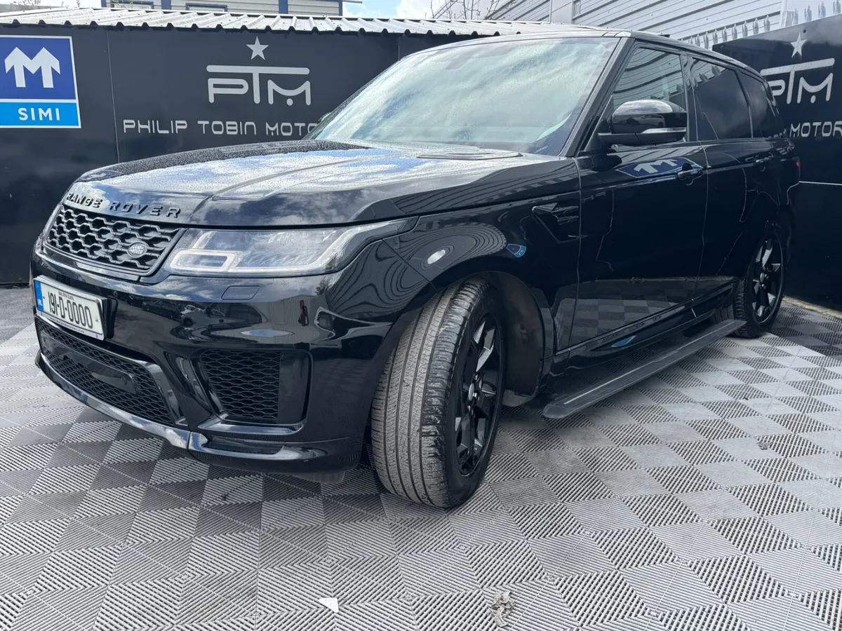 RANGE ROVER SPORT P400E TOP SPEC BLACK PACK - Image 4