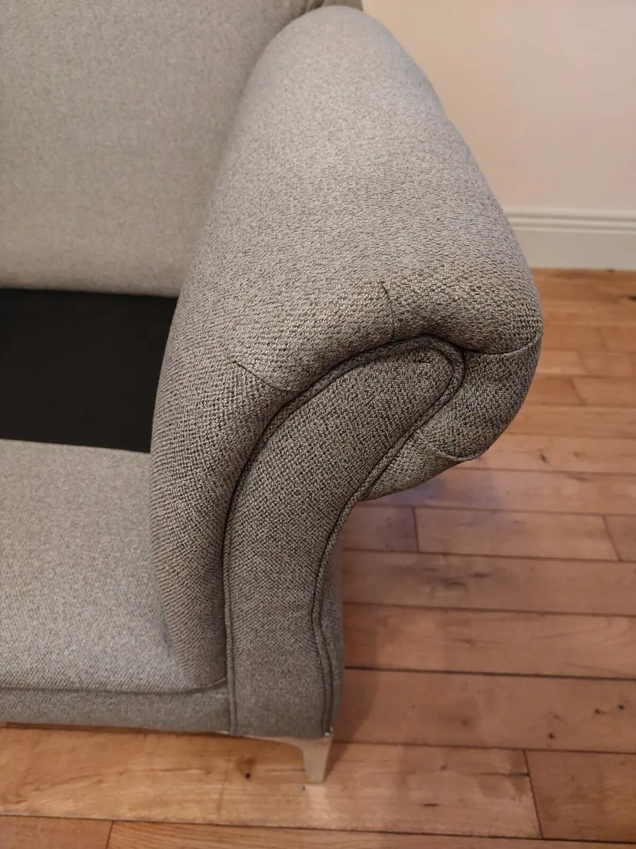 Sofa and one matching chair - Image 1