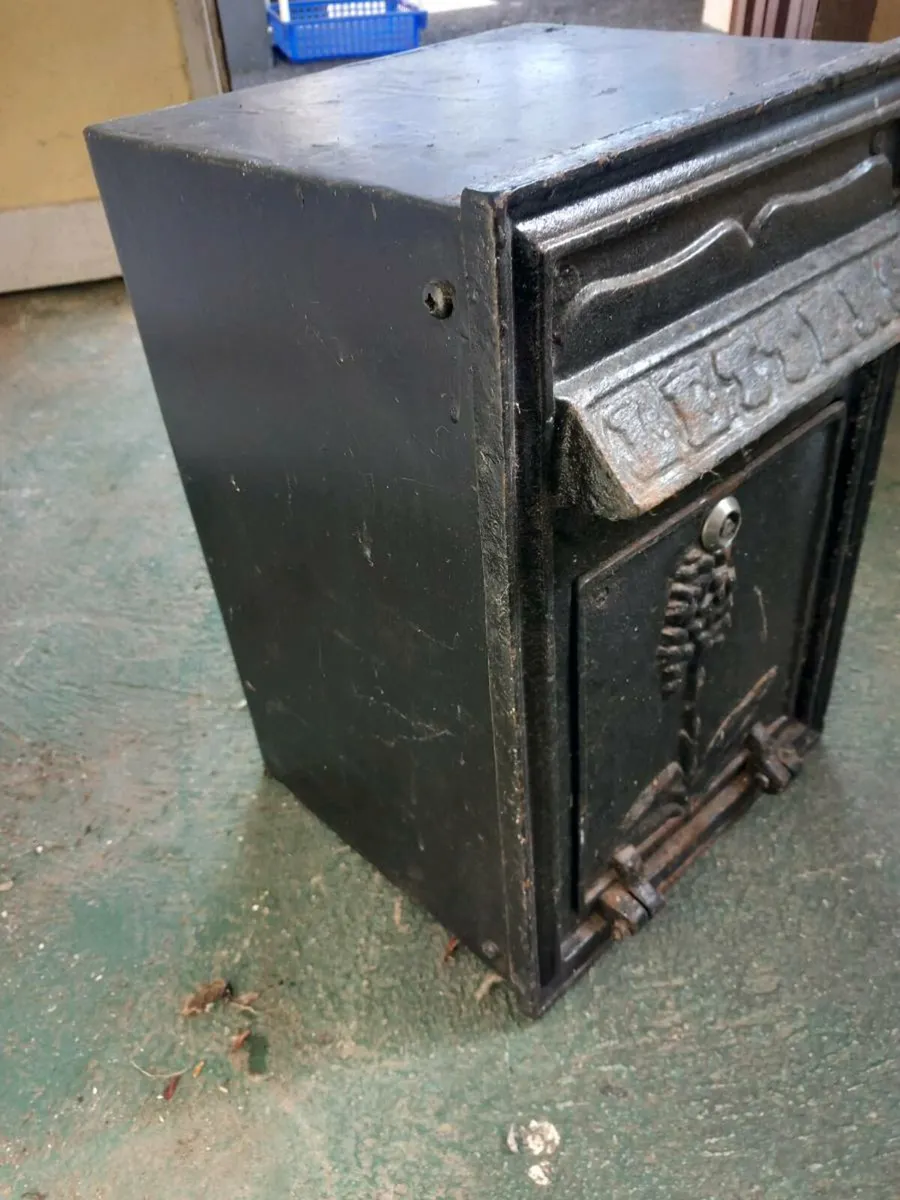 Post Box - Image 1