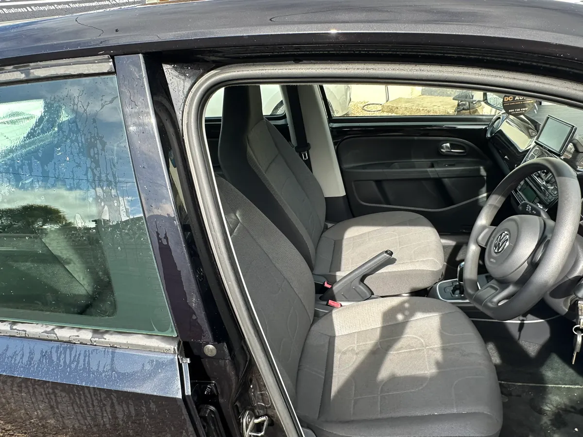132 VOLKSWAGEN UP AUTOMATIC 1.0 - Image 4