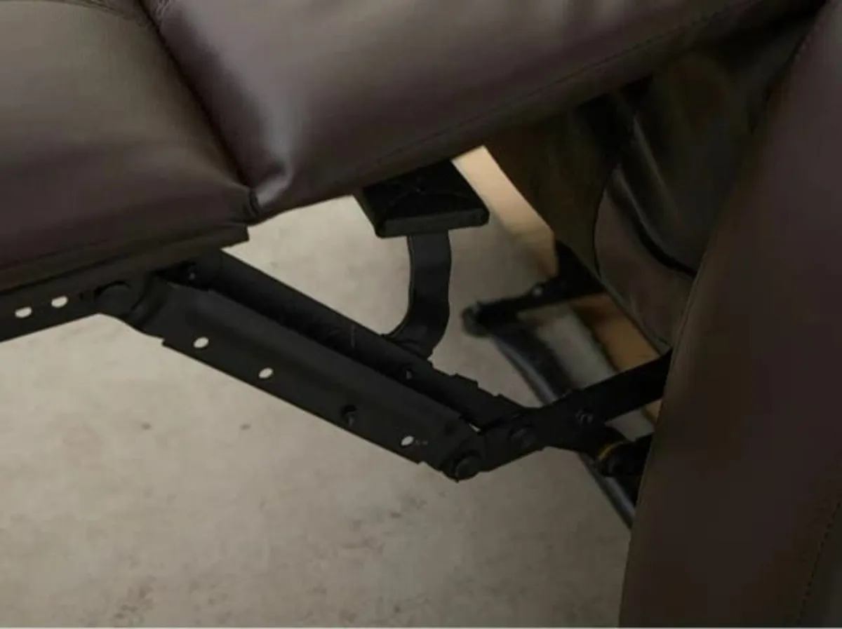 Single Recliner Chair Leather Brown - Image 2