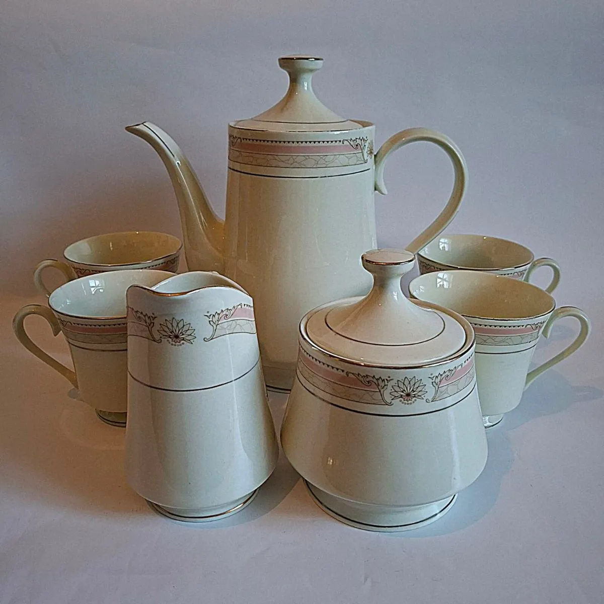 Budlet Fine China Coffee Set - Image 1