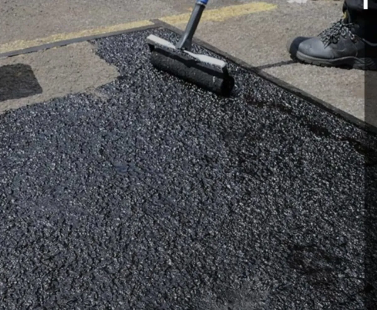 Quick drying water based floor paint  , - Image 2