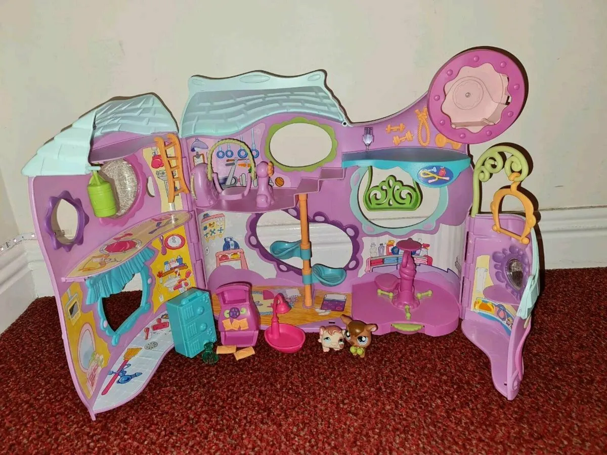 Tail Waggin Fitness Center Gym Littlest Pet Shop