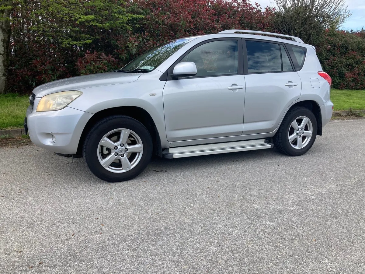 Toyota RAV4 2007 - Image 1