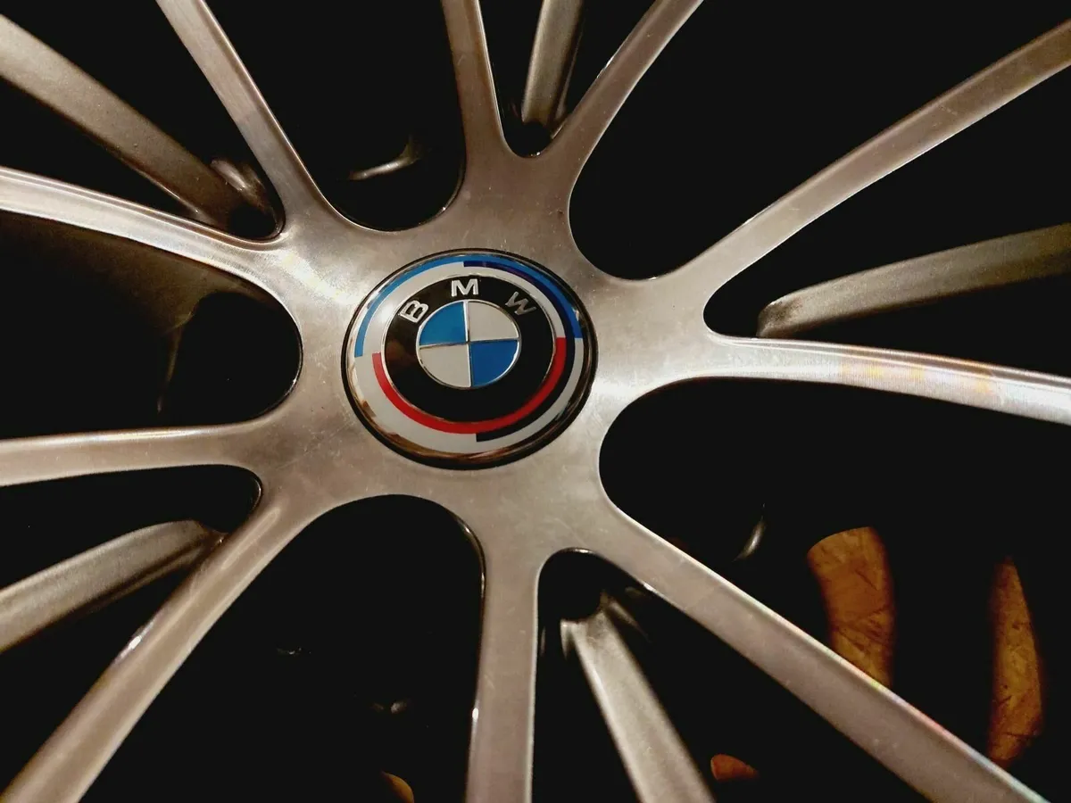 NEW 5 Series G30 G31 Centre Caps - FREE POST - Image 3
