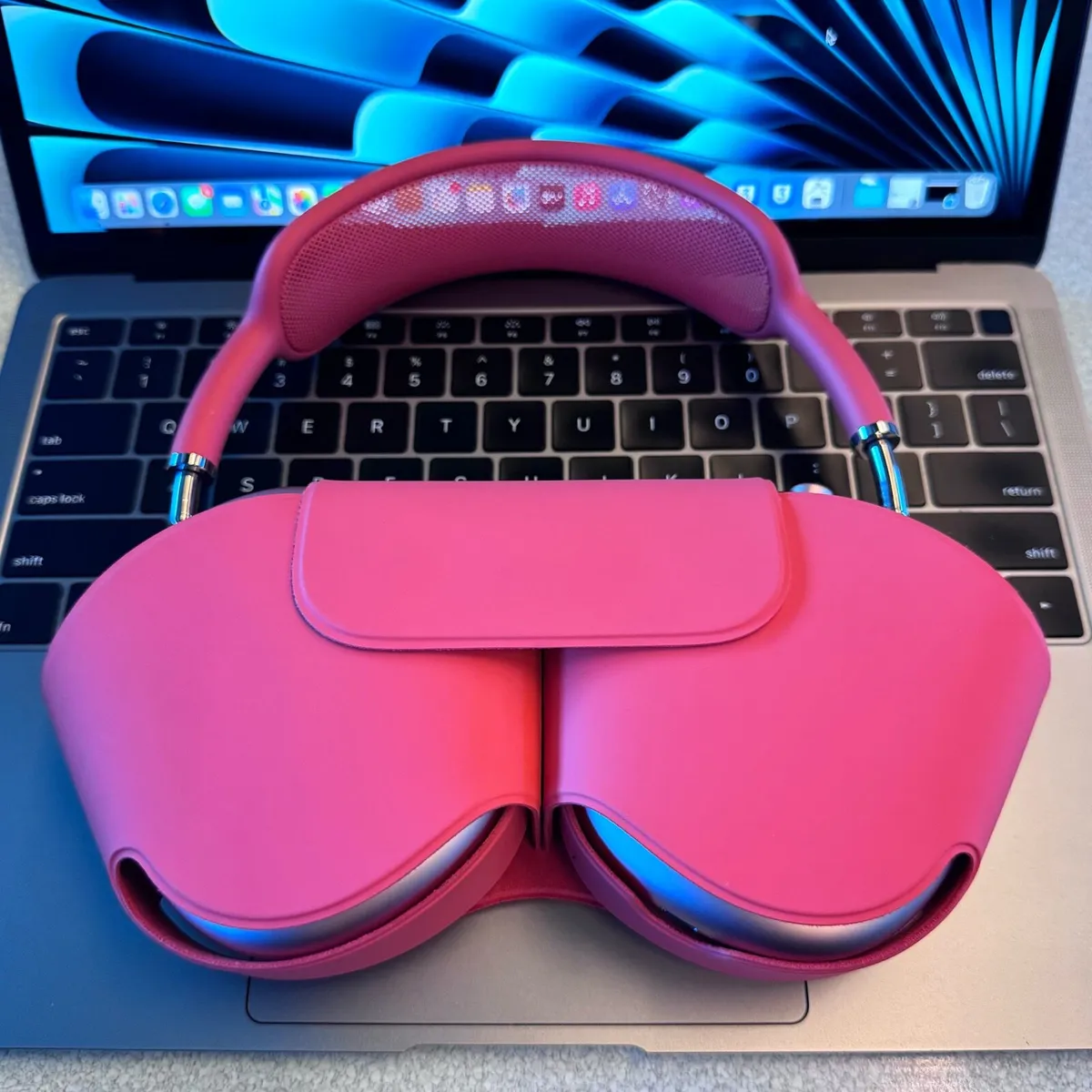 Apple AirPods Max still under Apple warranty - Image 1