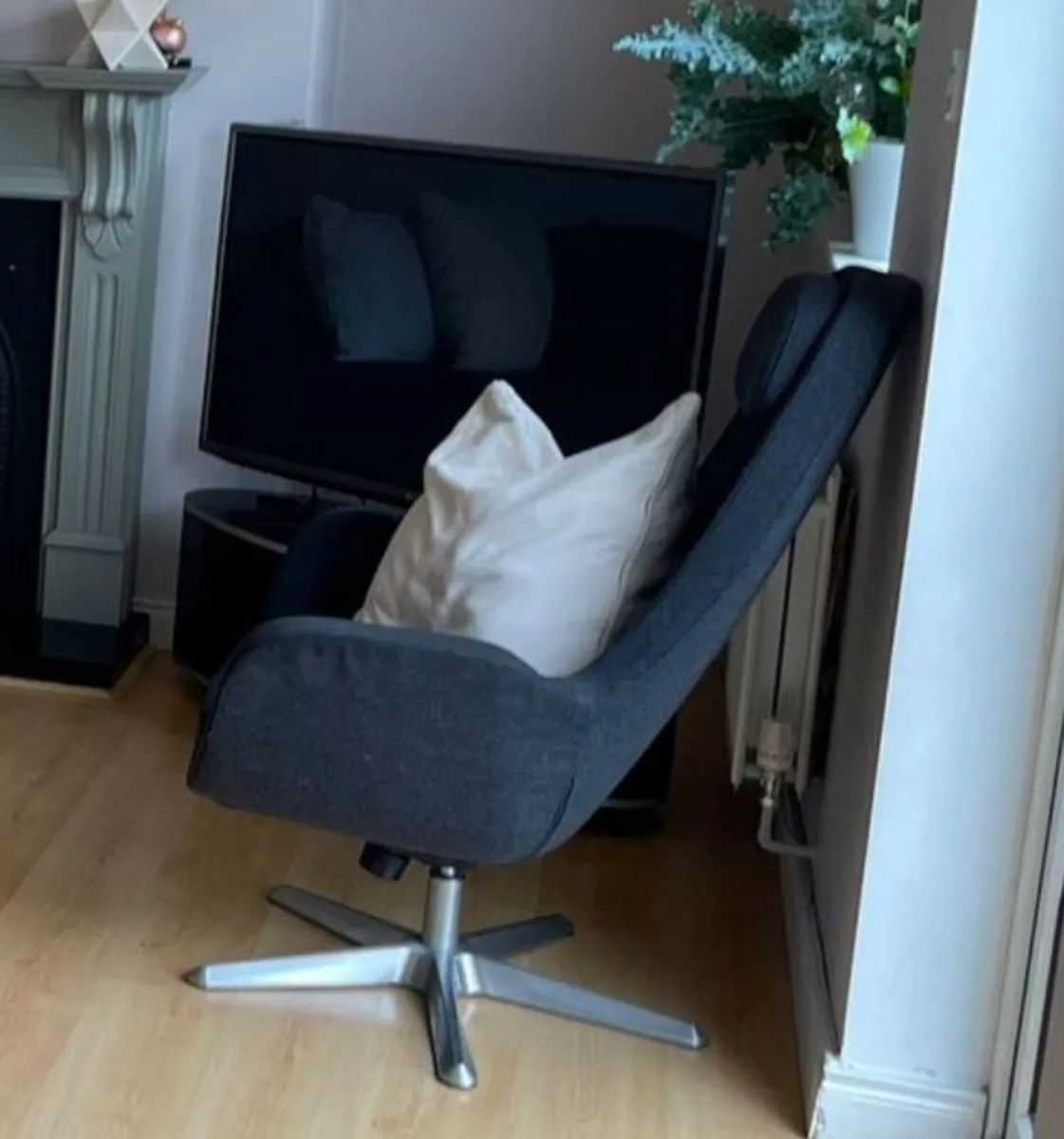Chair - Image 2