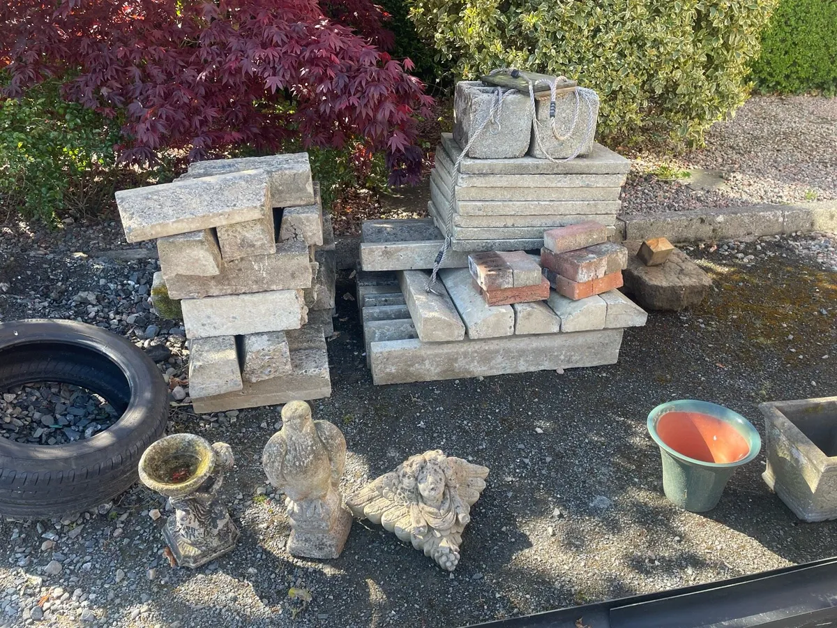 Garden items - Image 1