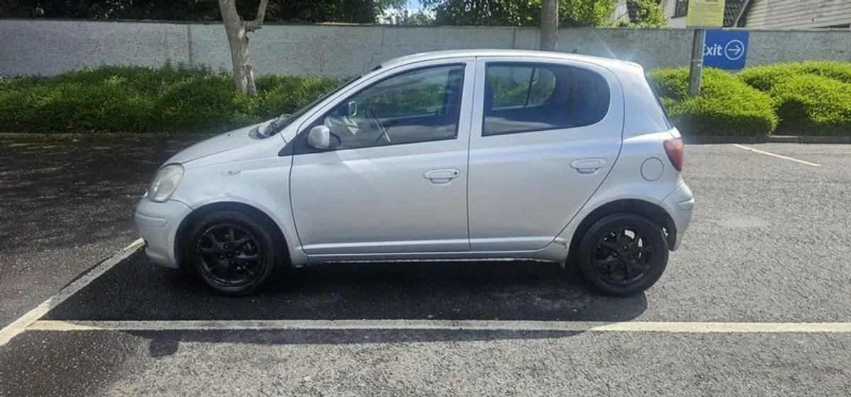2004 Toyota Yaris automatic NCT 10/25 - Image 2