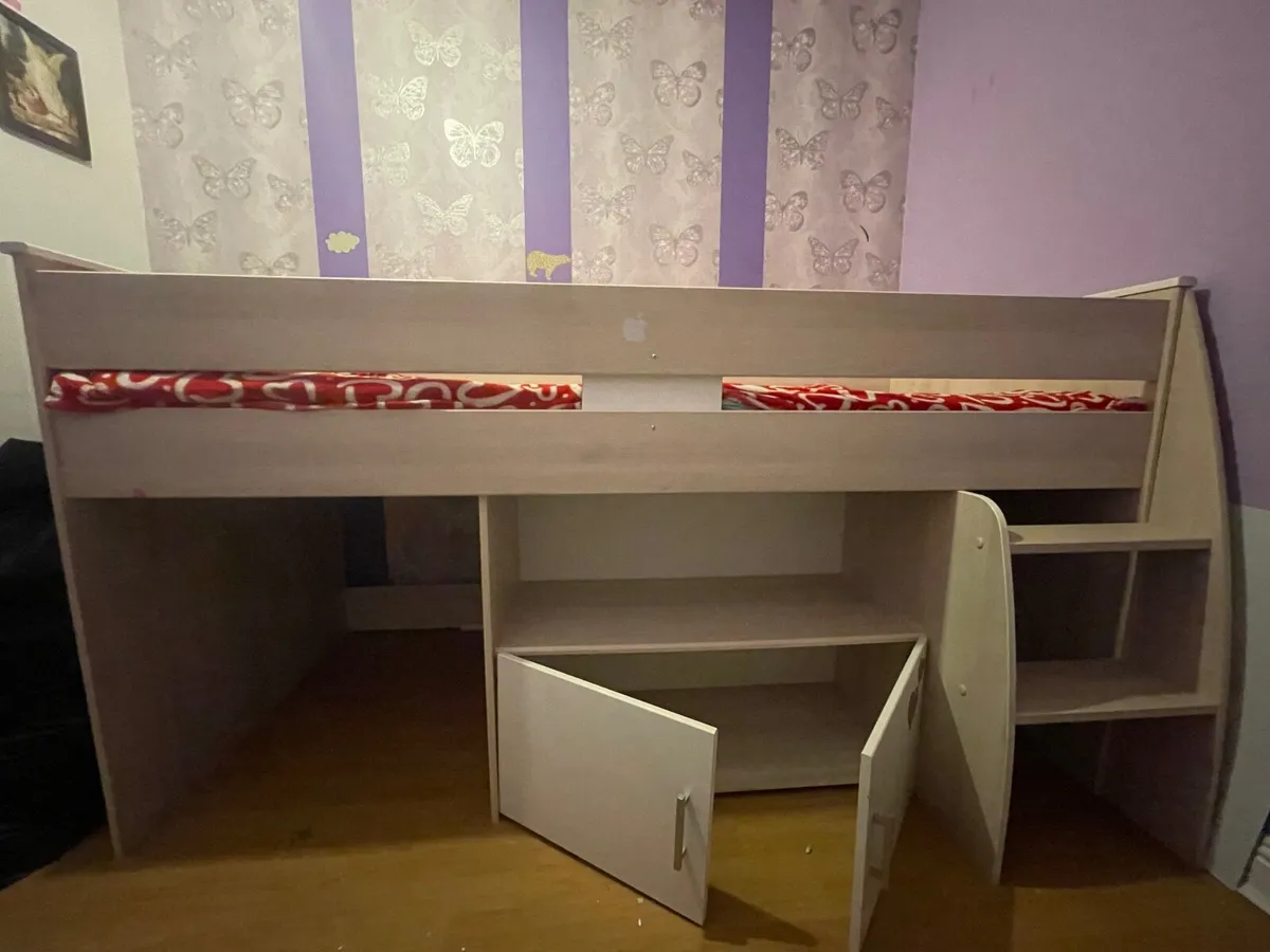 Kids bed - Image 1
