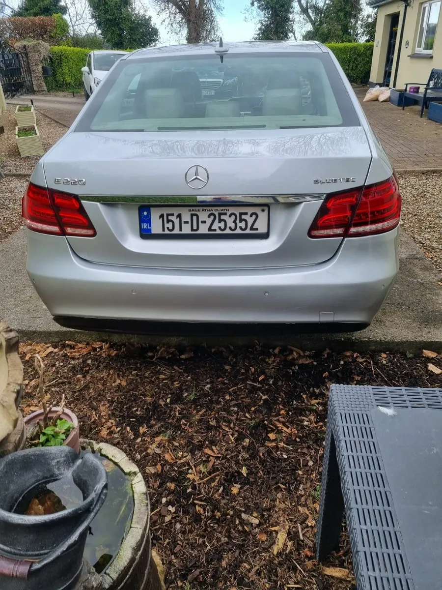 Mercedes-Benz E-Class 2015 - Image 3