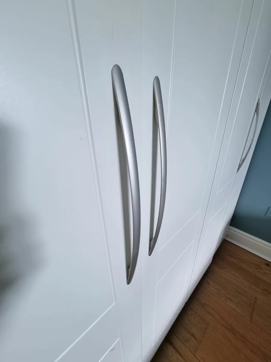 Wardrobe doors - Image 3