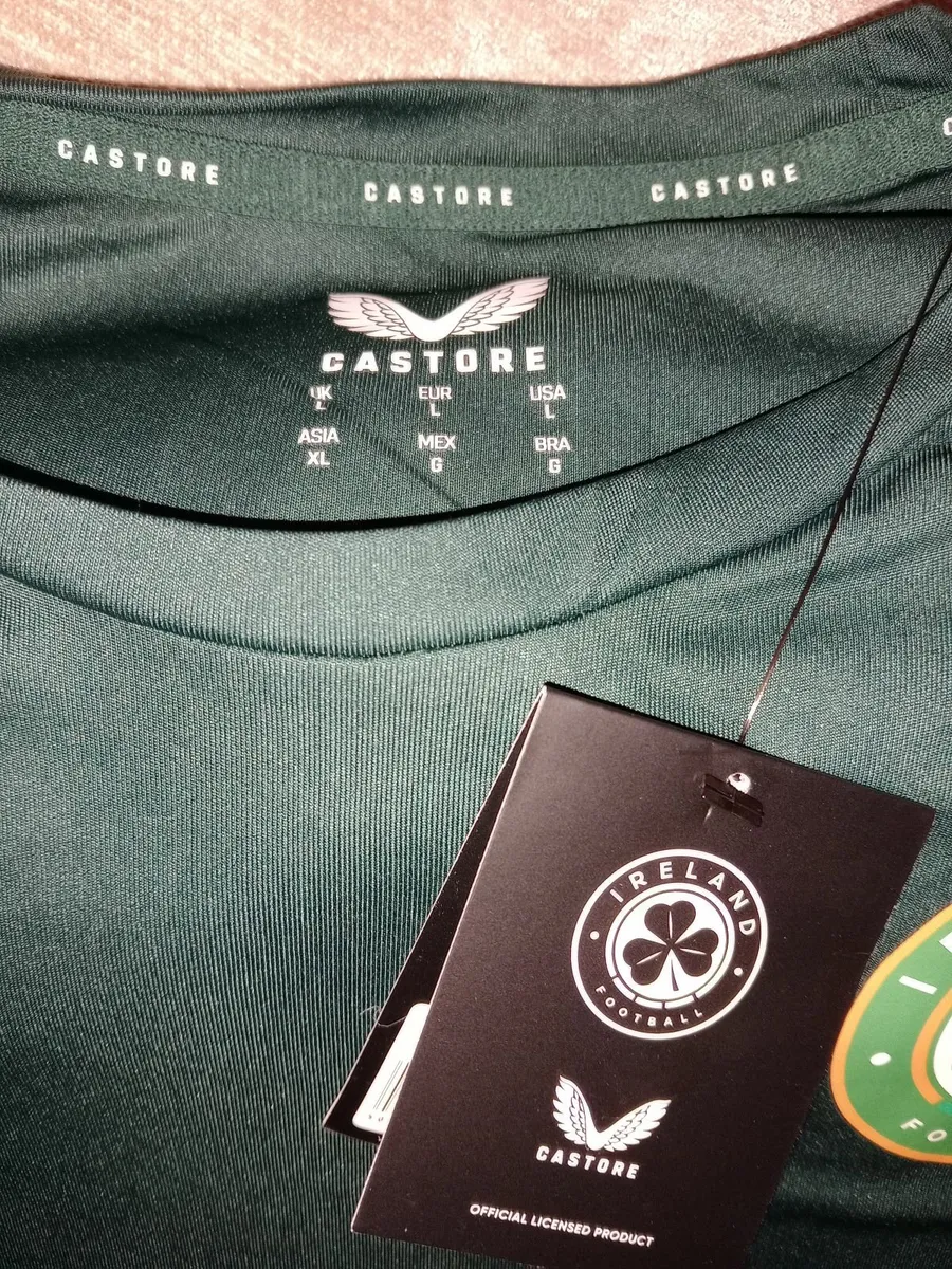Large men's Castore 💥 NEW 💥 F.A.I. top - Image 2