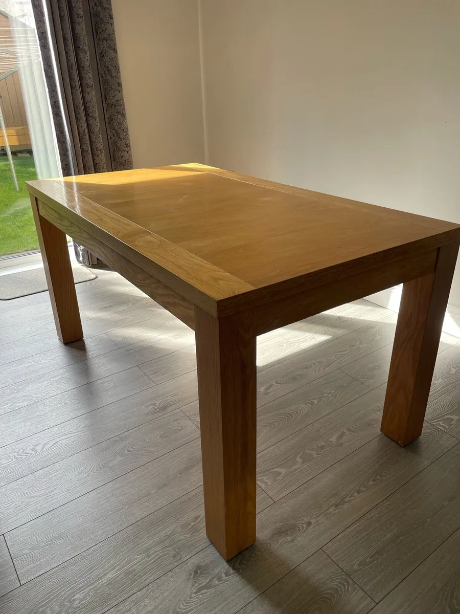 Dining table - Image 2