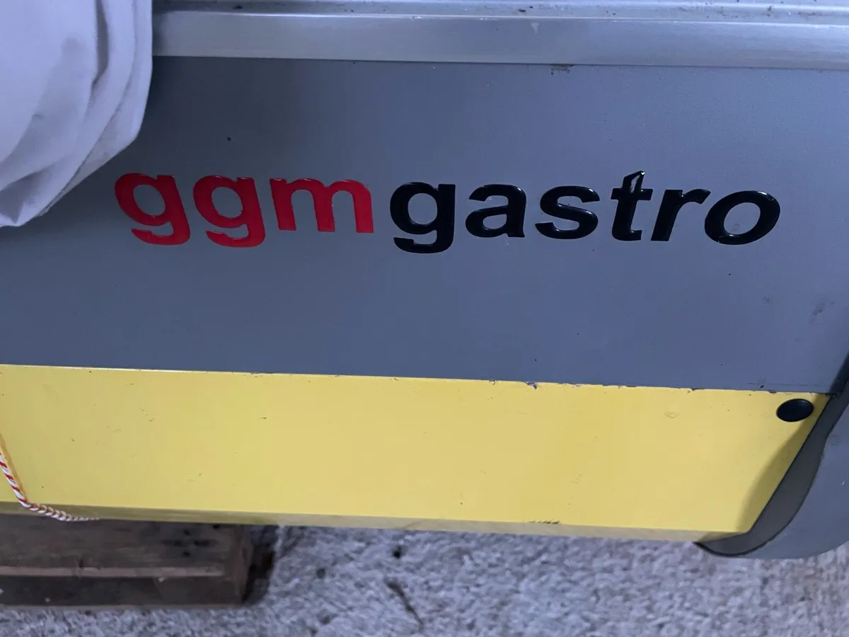 Gastro deli counter - Image 1