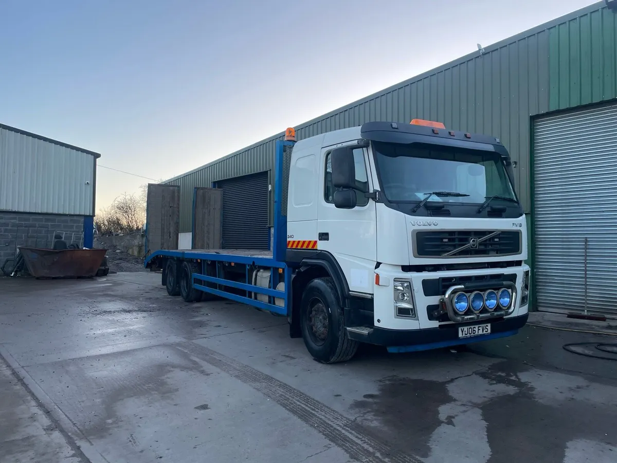 VOLVO FM9 340 Beavertail Plant lorry Scania Daf - Image 2