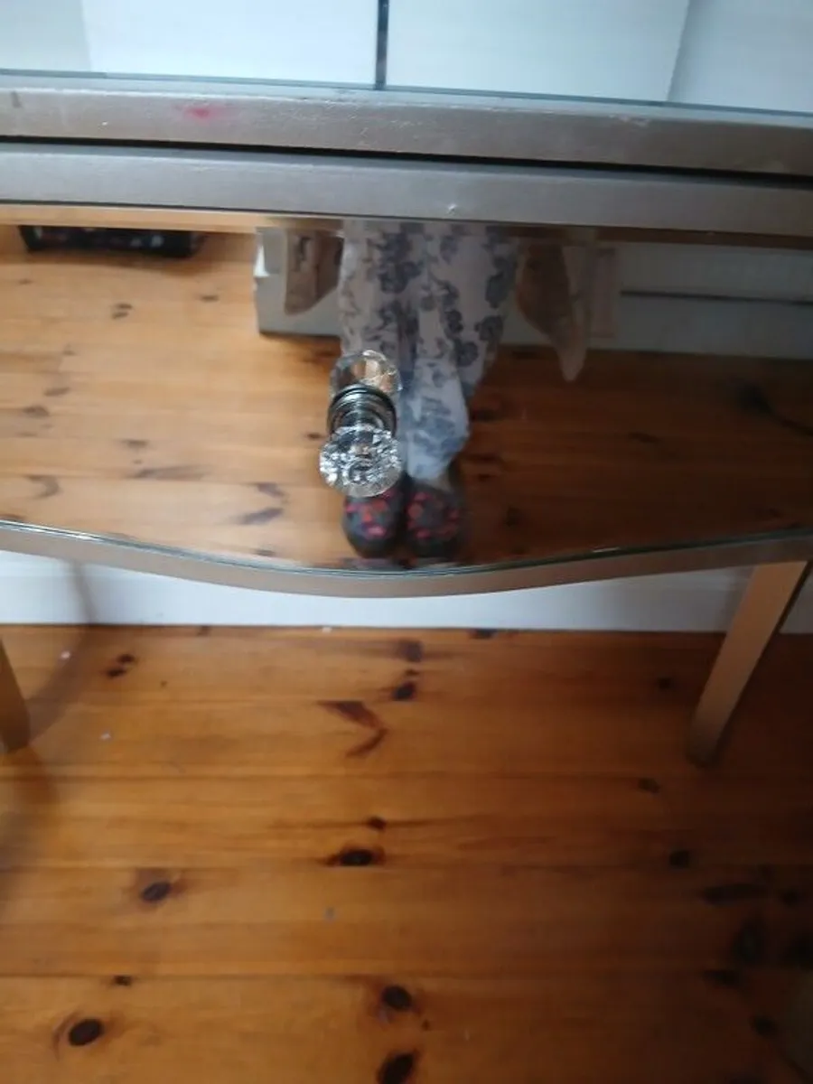 dressing tables mirrored glass. - Image 4