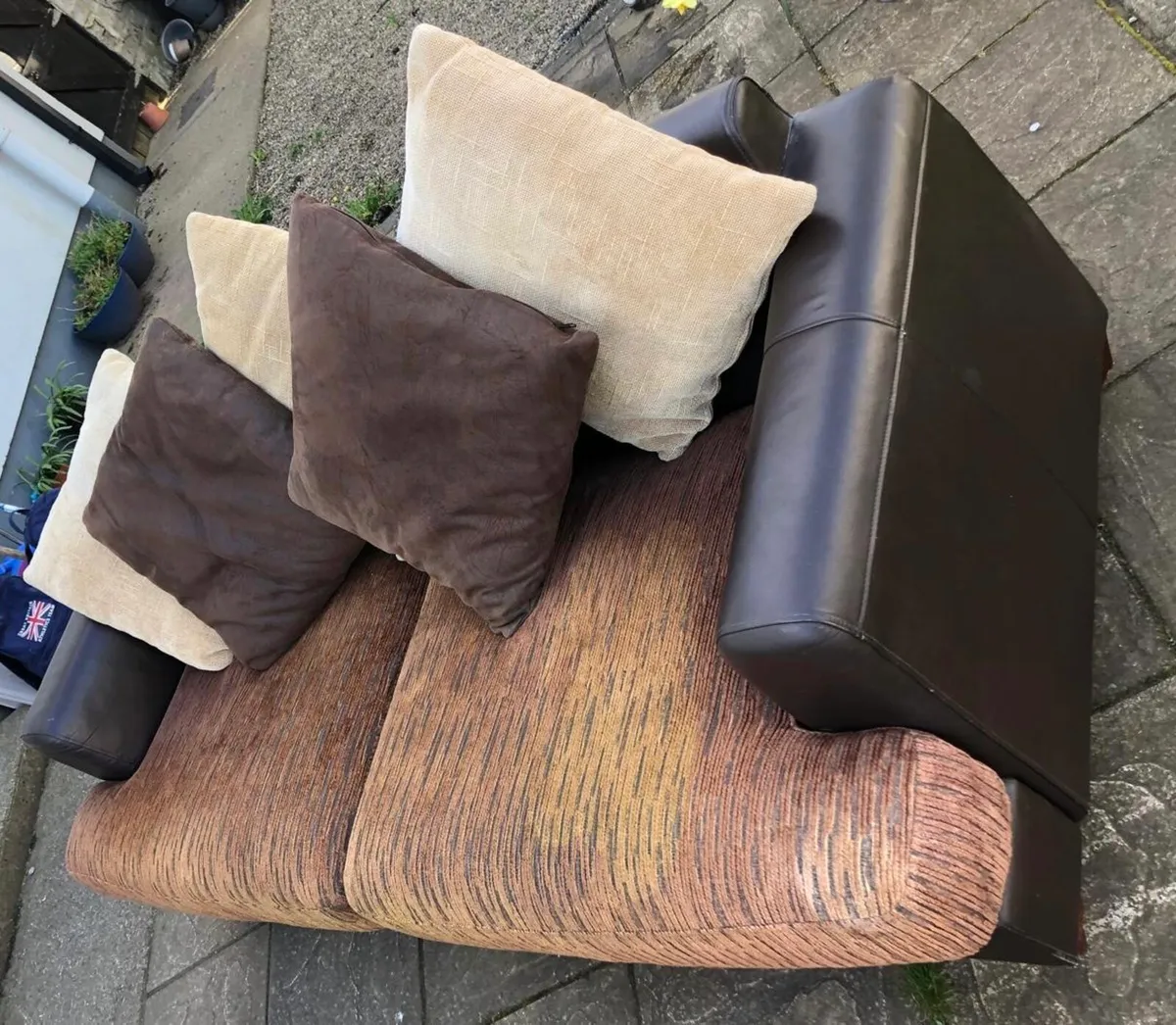 3 seater couch - Image 2