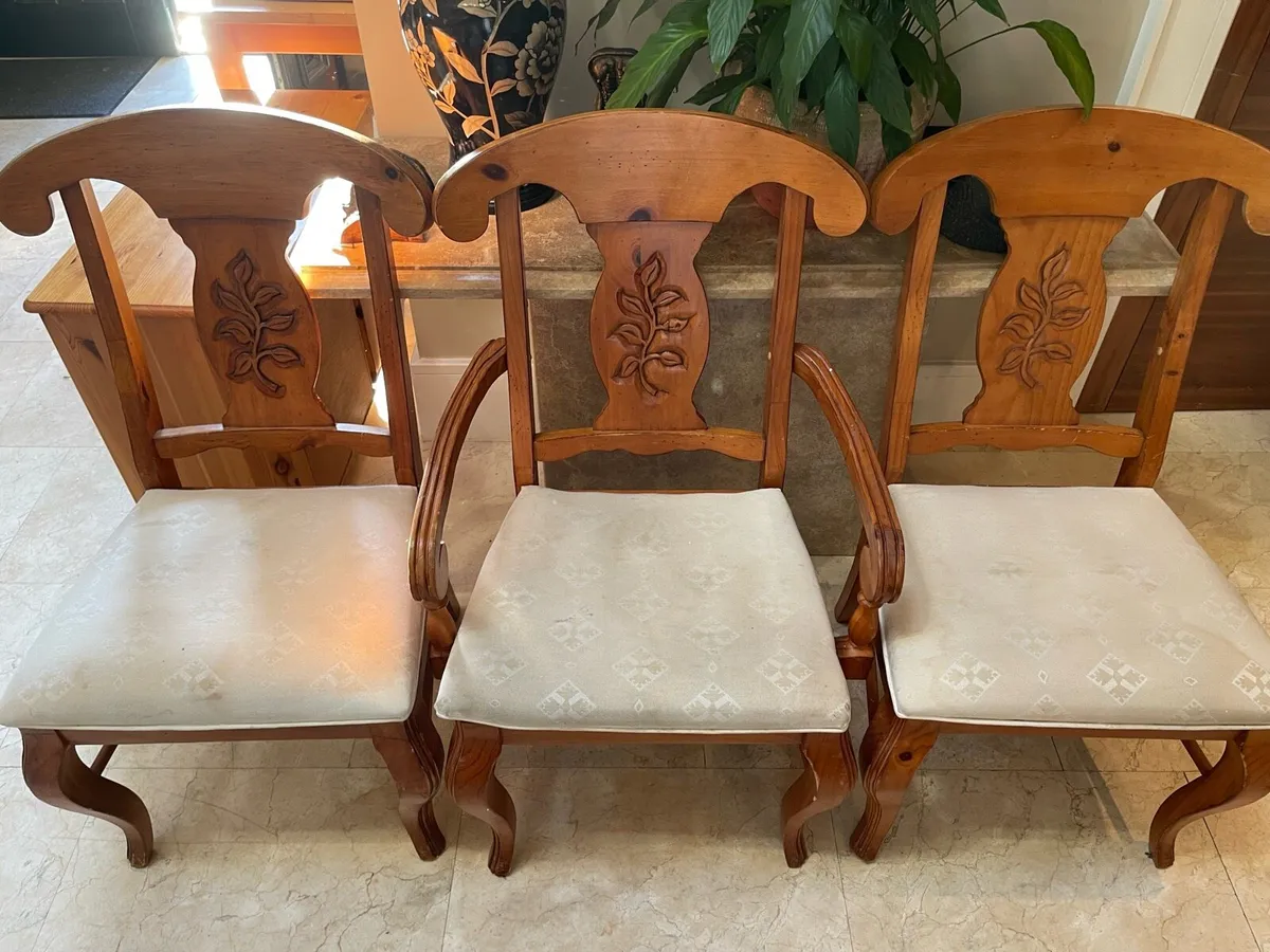 4 x Fabulously Crafted Solid Kitchen Dining Chairs - Image 1