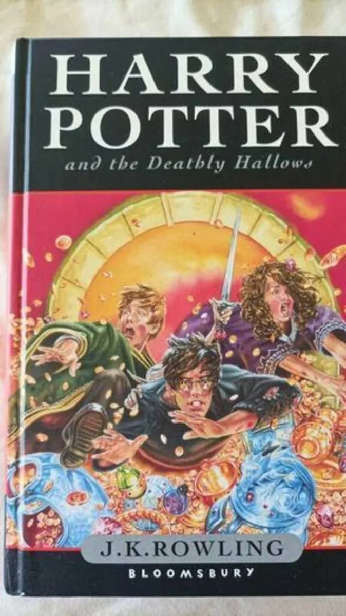 Harry Potter and the Deathly Hallows 1st Edition