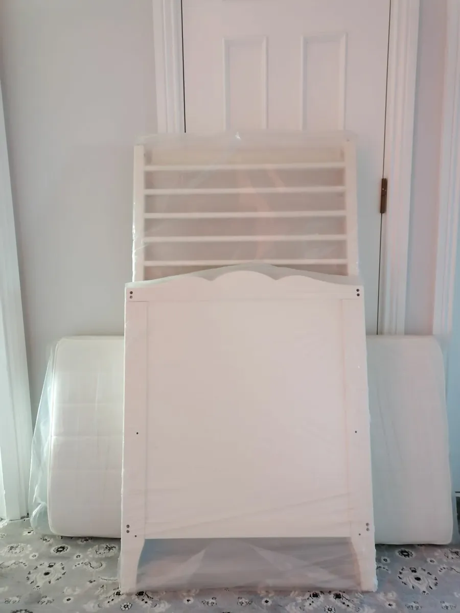 Kids bed - Image 2