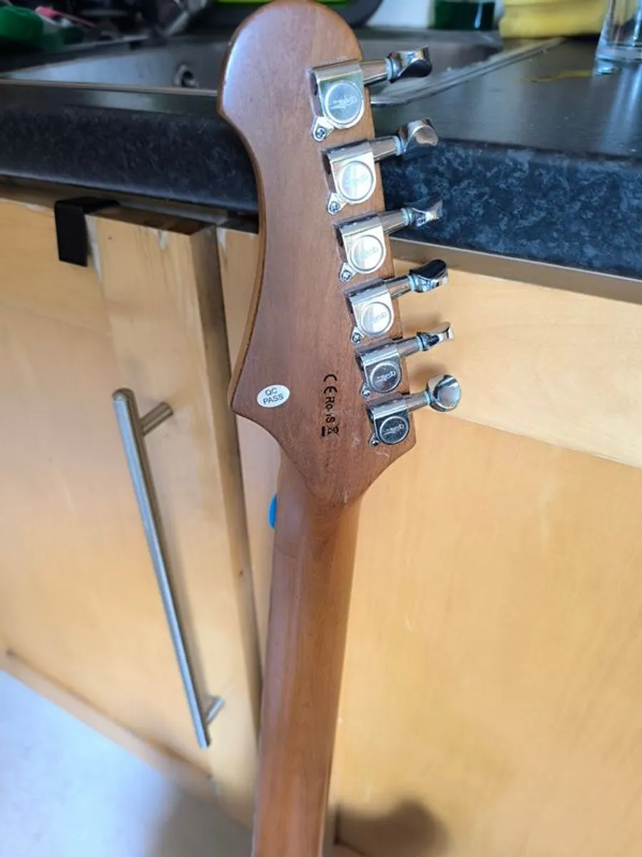 Jet 300, ST Type, electric Guitar - Image 3