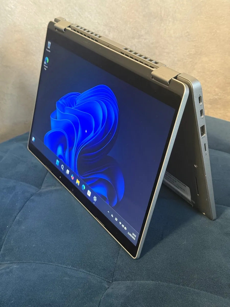Dell Latitude 5320 2in1 Laptop i7/32GB/512SSD/FHD - Image 2