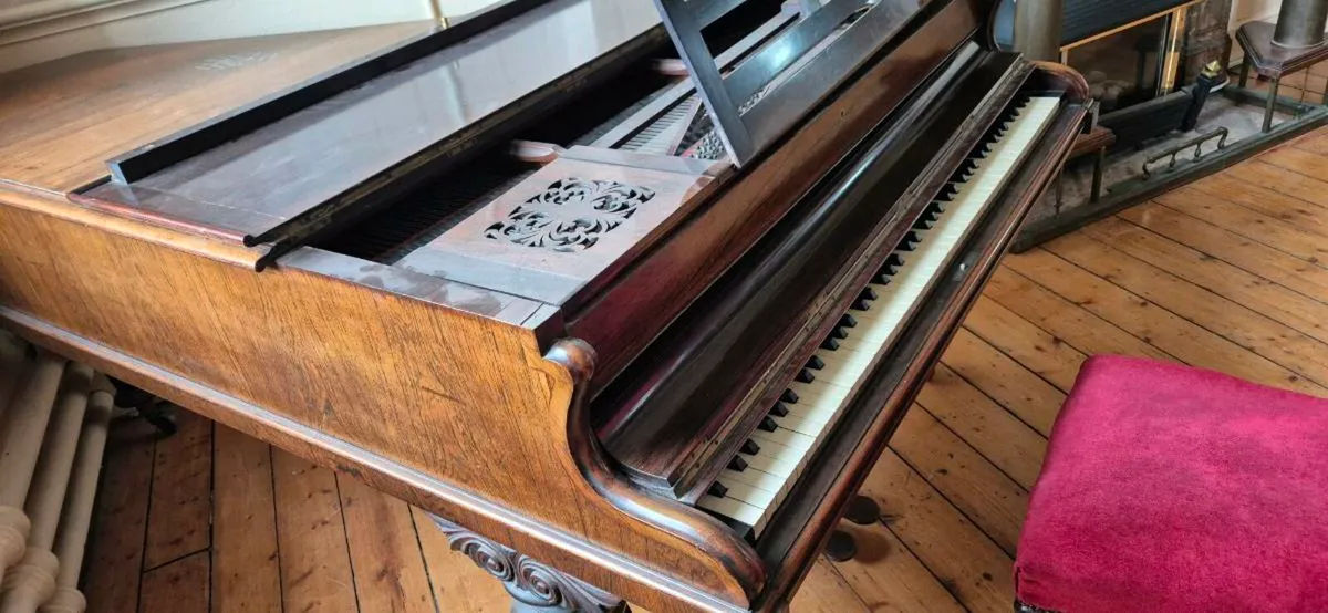 Piano .....open to offers - Image 2
