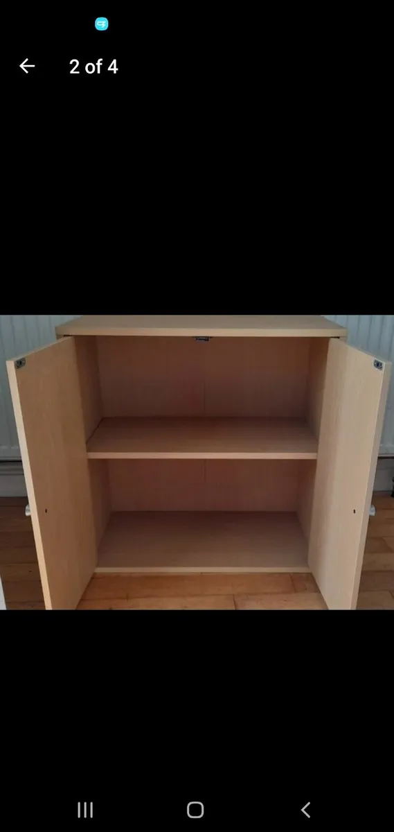 Cupboard/cablinet with shelf - Image 3