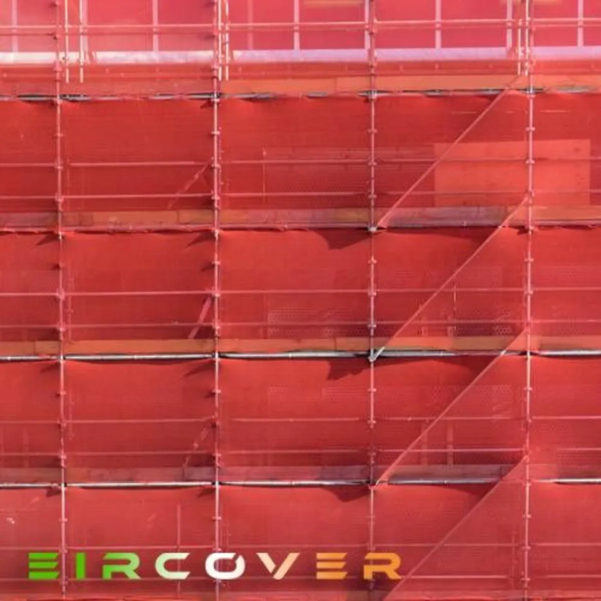 Windbreaker mesh 2m x 50m Red 70gsm - Image 1