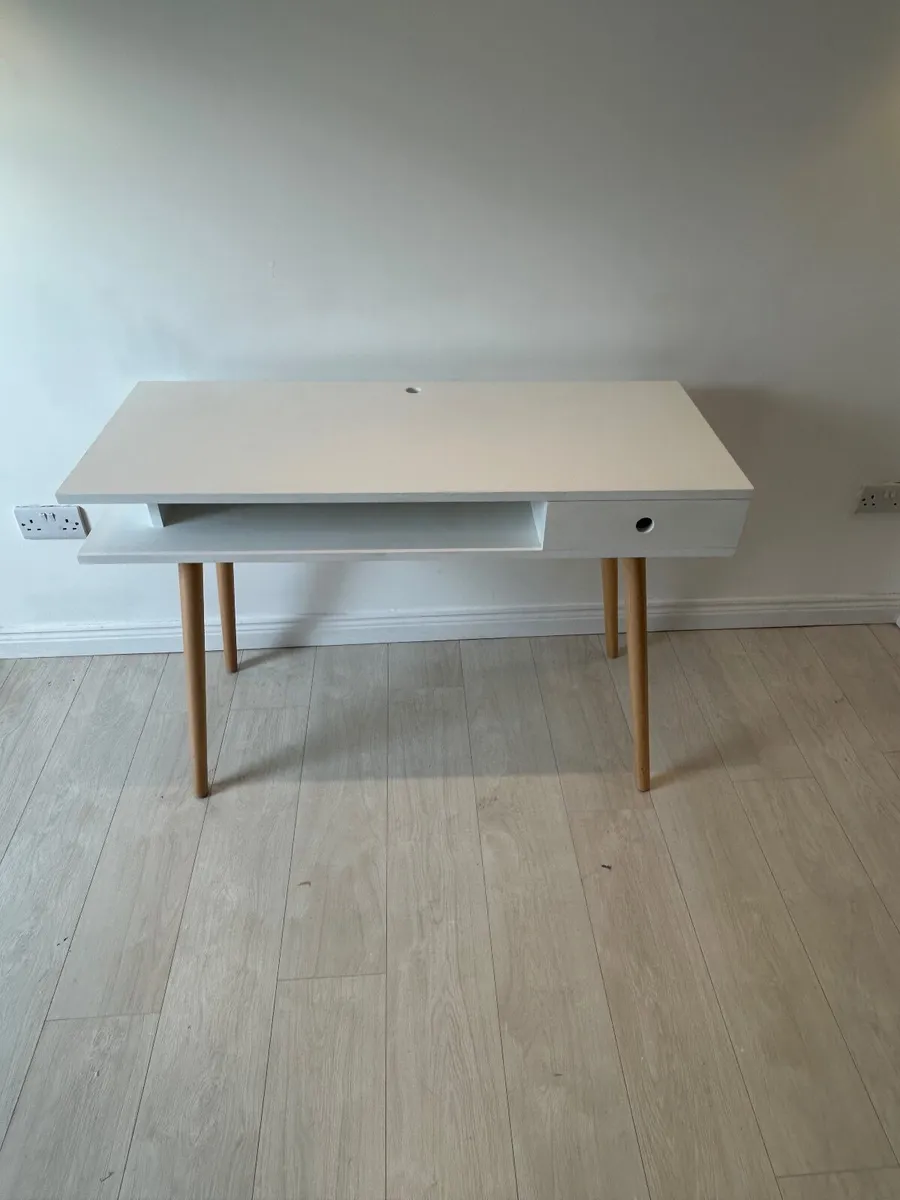 Habitat Side Table - Image 1