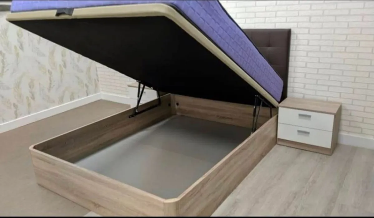 Oak Ottoman Storage Bed - King - Image 3
