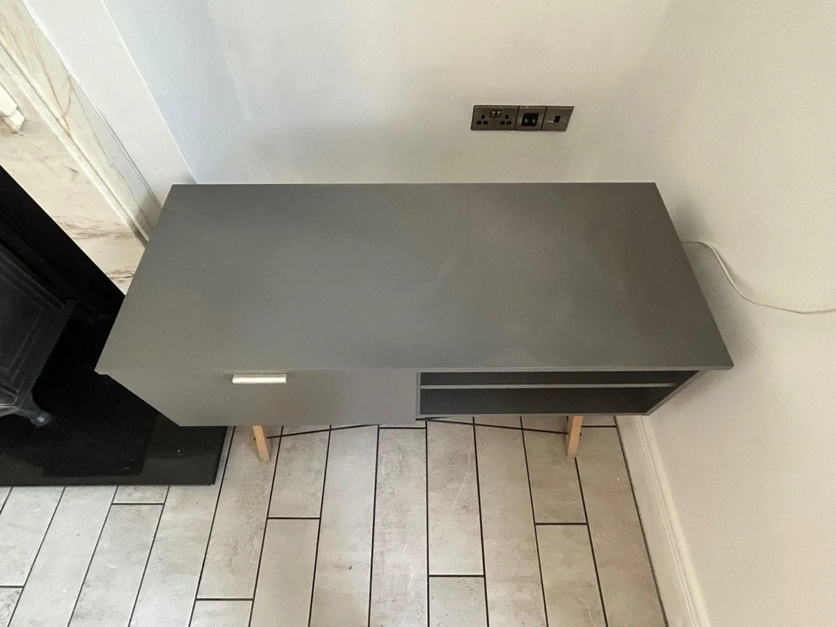 TV unit - Image 3