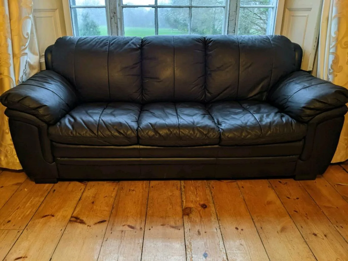 Excellent Black leather couch - Image 1