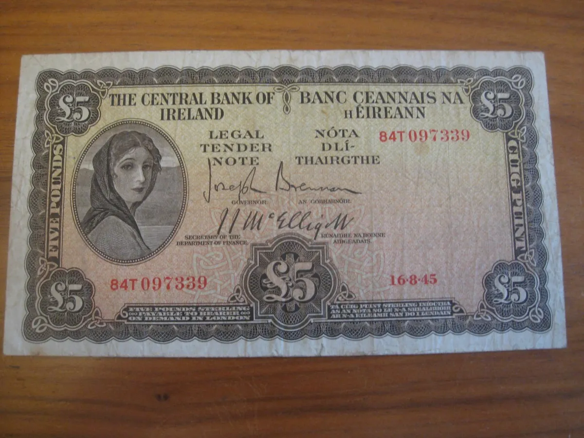 5 Pound Lavery Note - 100 Euros - Image 1