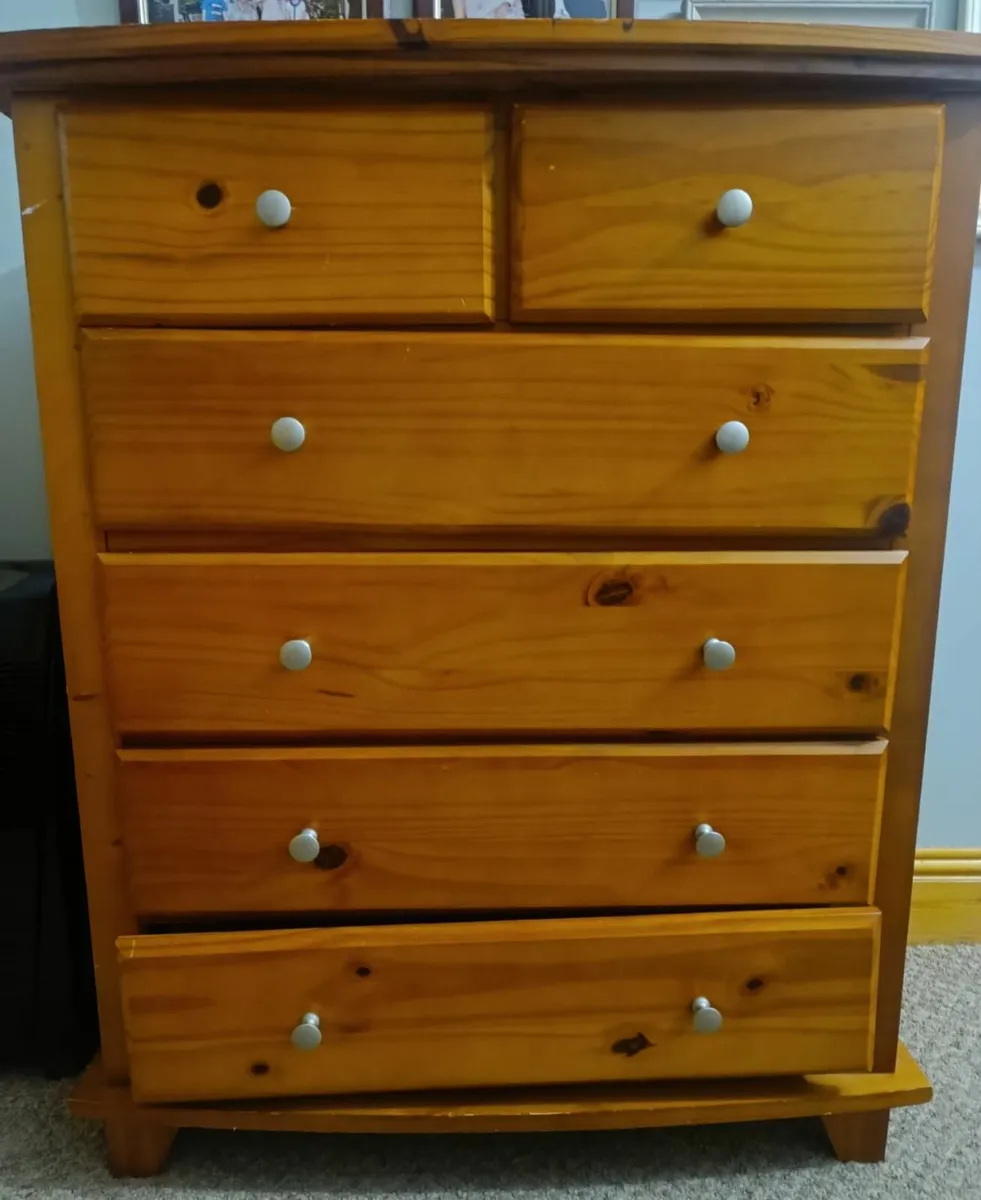 Wardrobe and drawers - Image 2