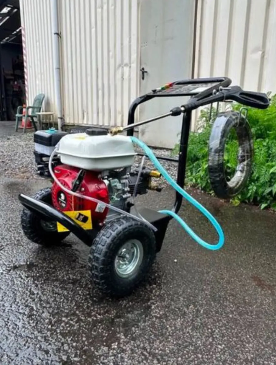 BRAND NEW GERMAN HIGH POWERED PRESSURE WASH - Image 1