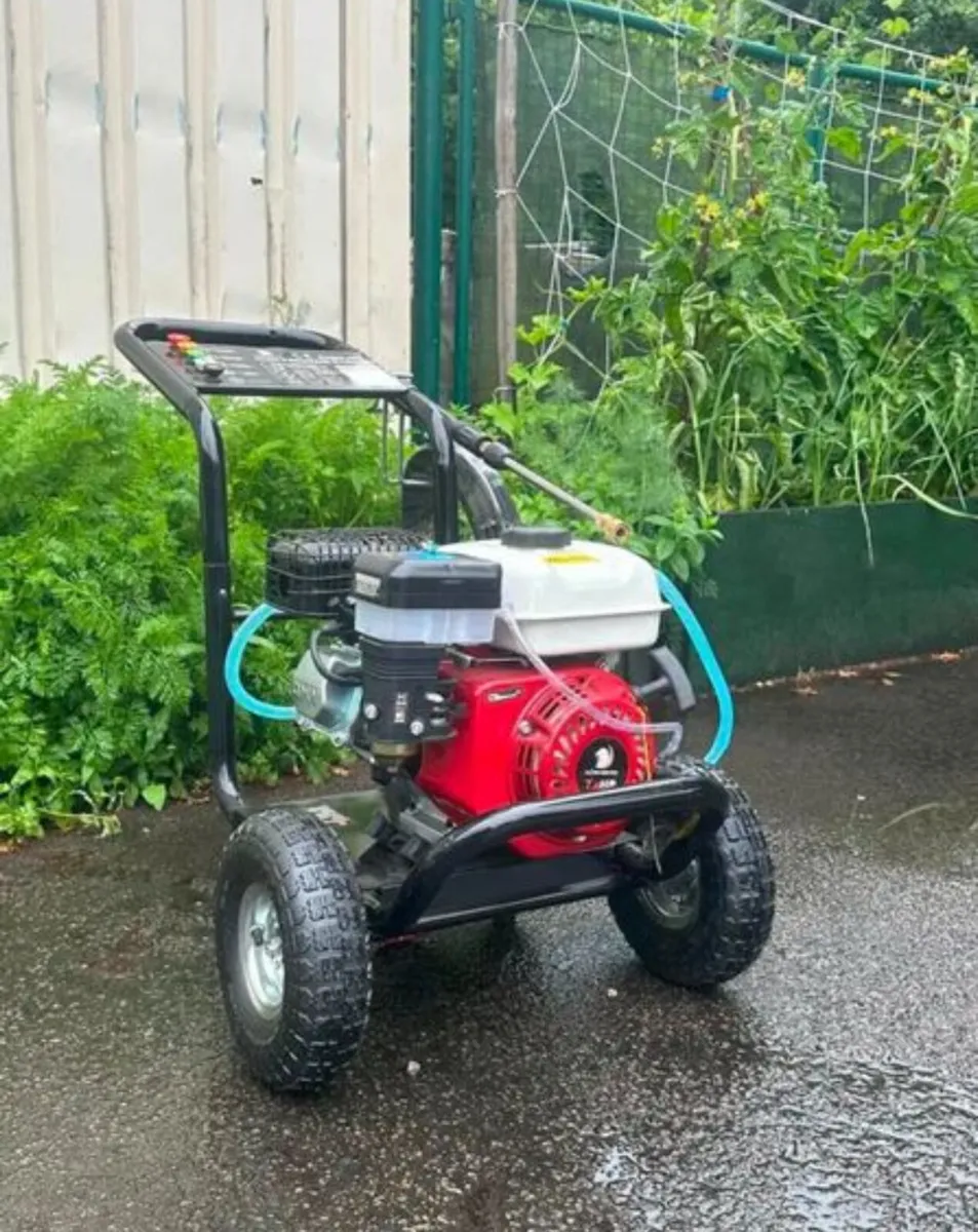 BRAND NEW GERMAN HIGH POWERED PRESSURE WASH - Image 2