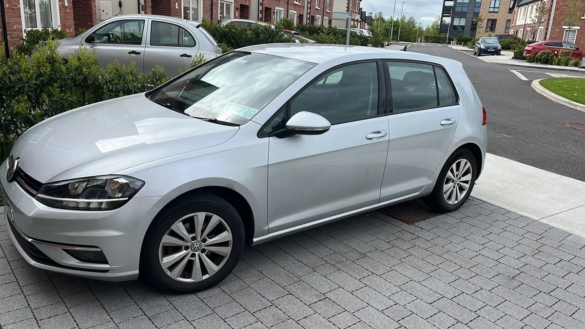 Volkswagen Golf 2019 - Image 2