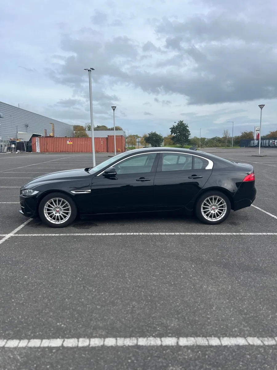 Jaguar XE Saloon 2017 Diesel - Image 3