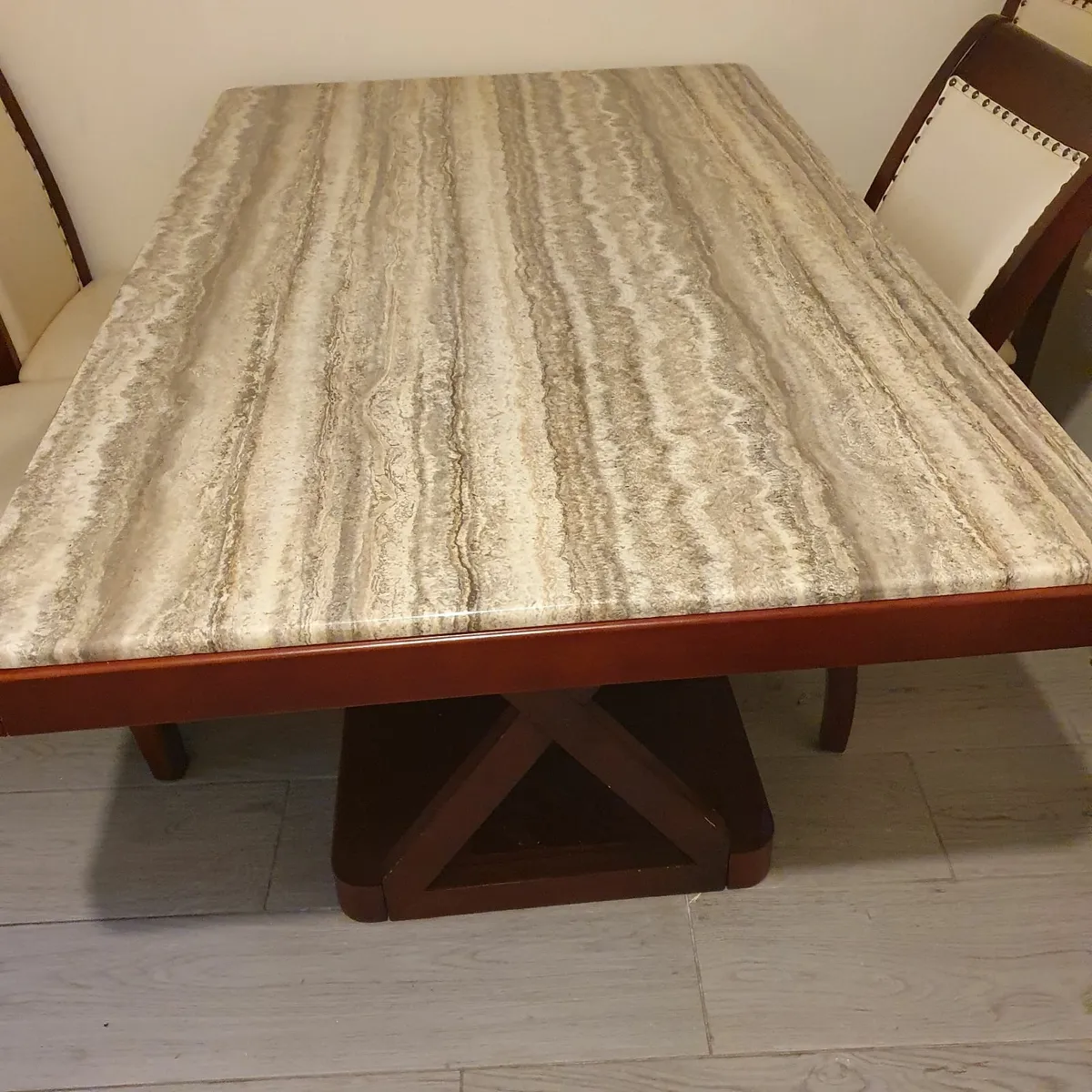 Sofa and dining table - Image 1