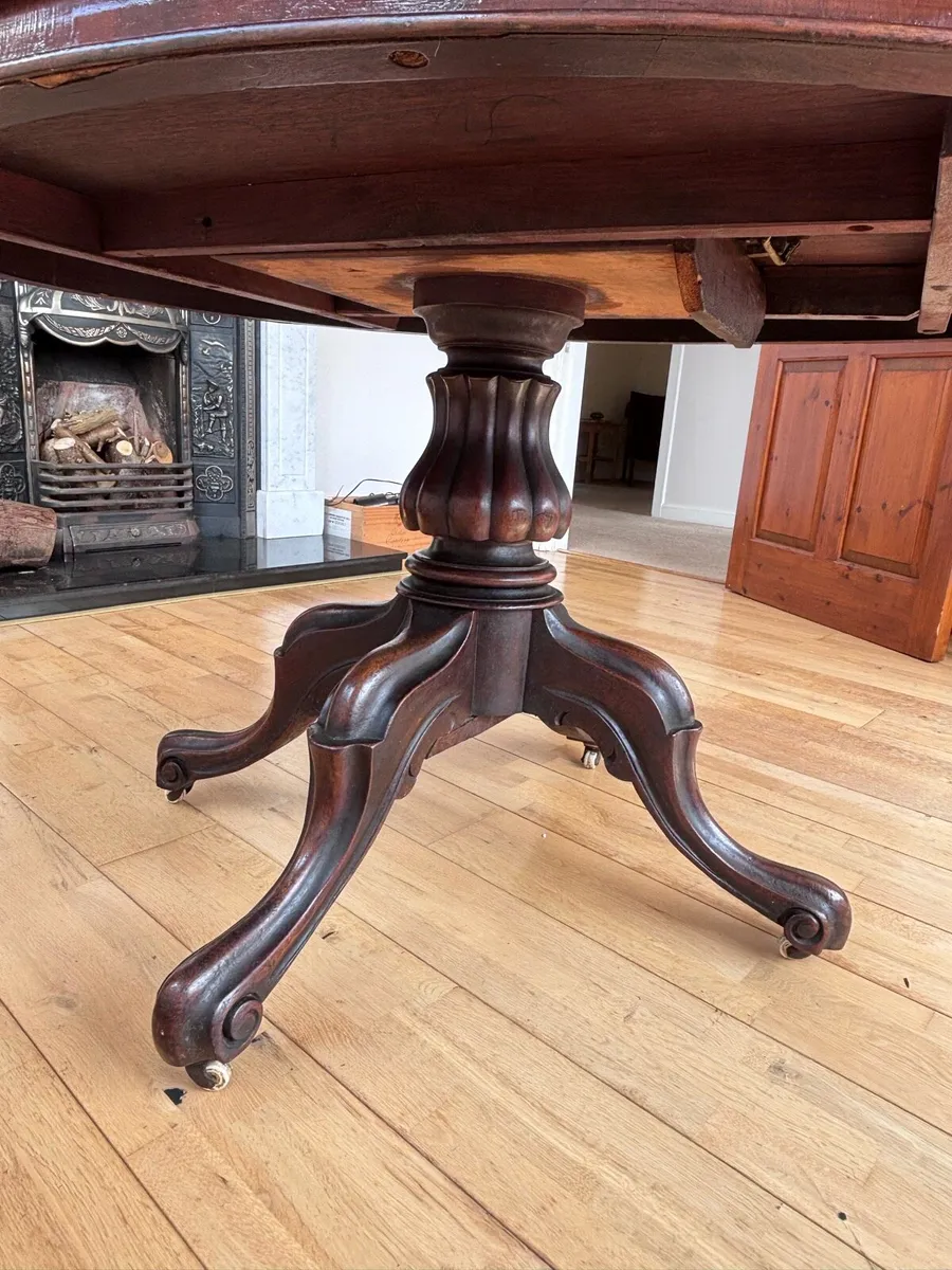 Mid Victorian solid wood table - Image 3